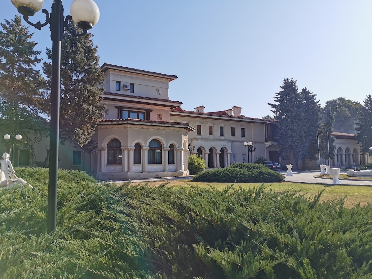 Palatul Snagov - foto 2