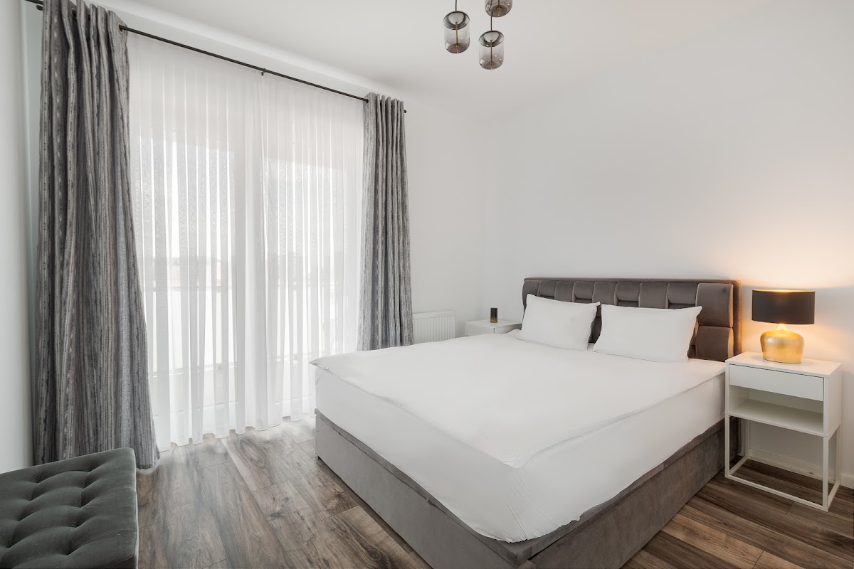 Palm Springs, Oradea
