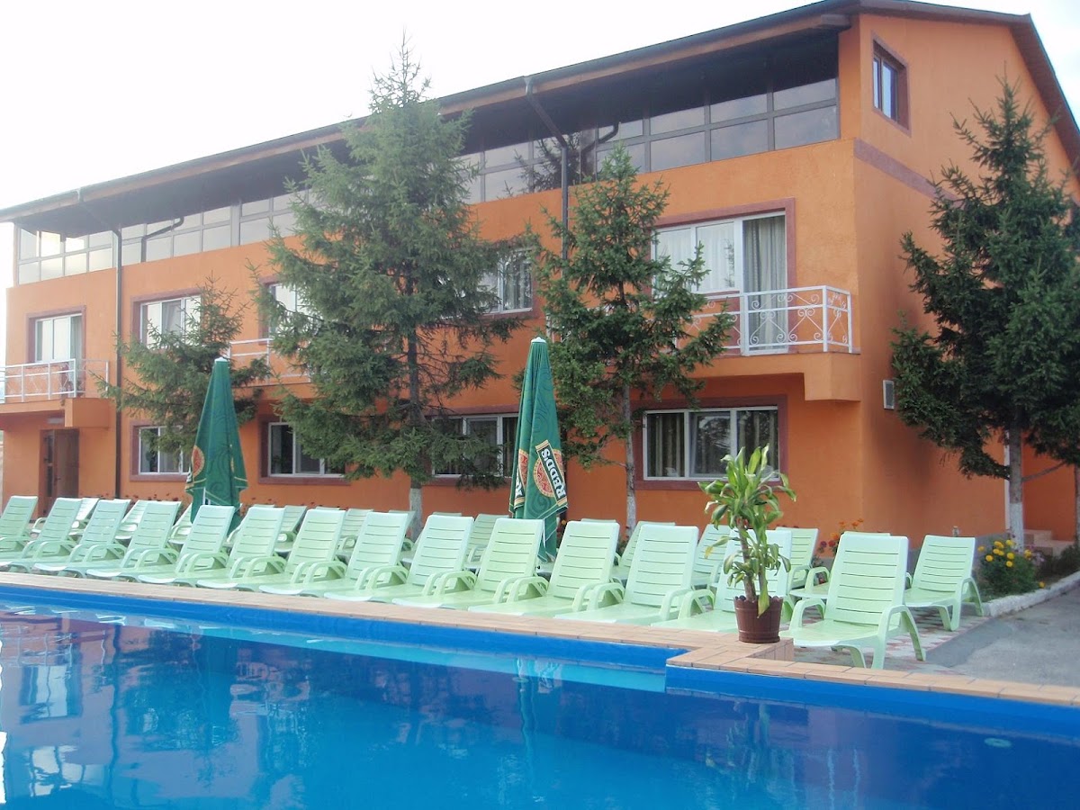 Paradis Vrâncean, Coteşti