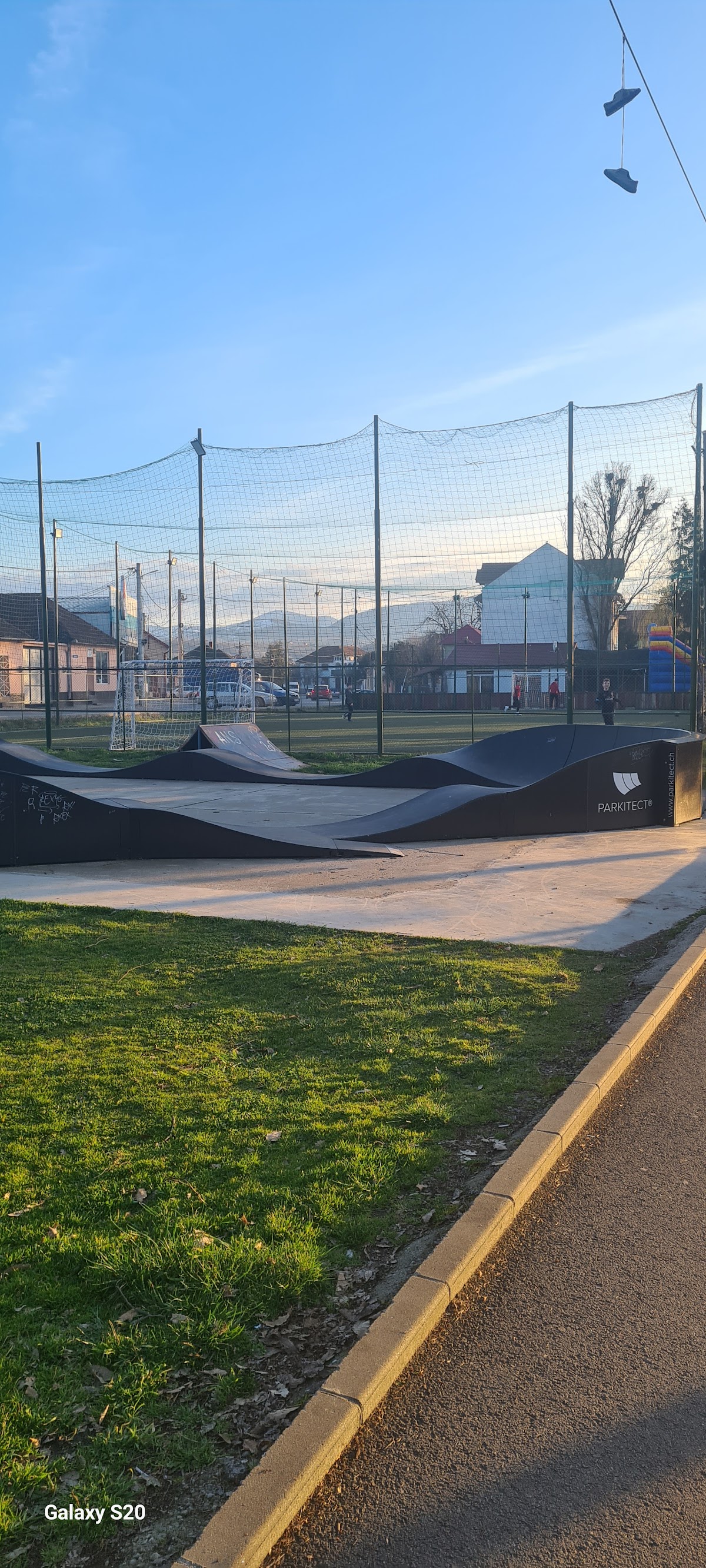 游乐场公园 "Podeț" - foto 4