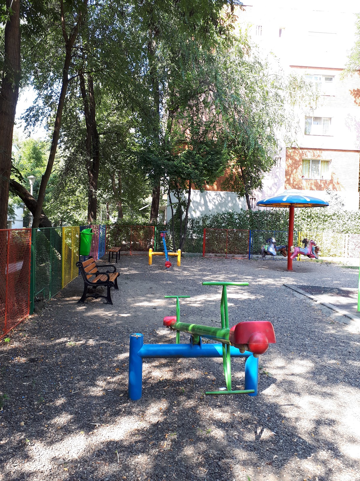 Parc de joaca copii - foto 2
