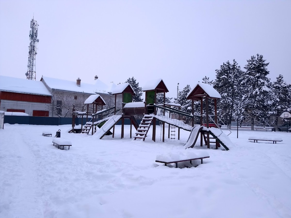 Parc de Joaca pentru copii - foto 2