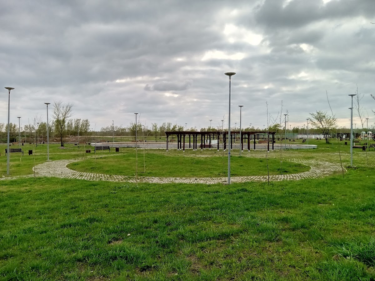 Parc Dumitrana - foto 2