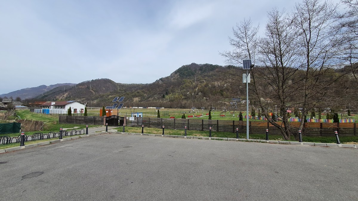 Parc "La Bază" - Brezoi - foto 4