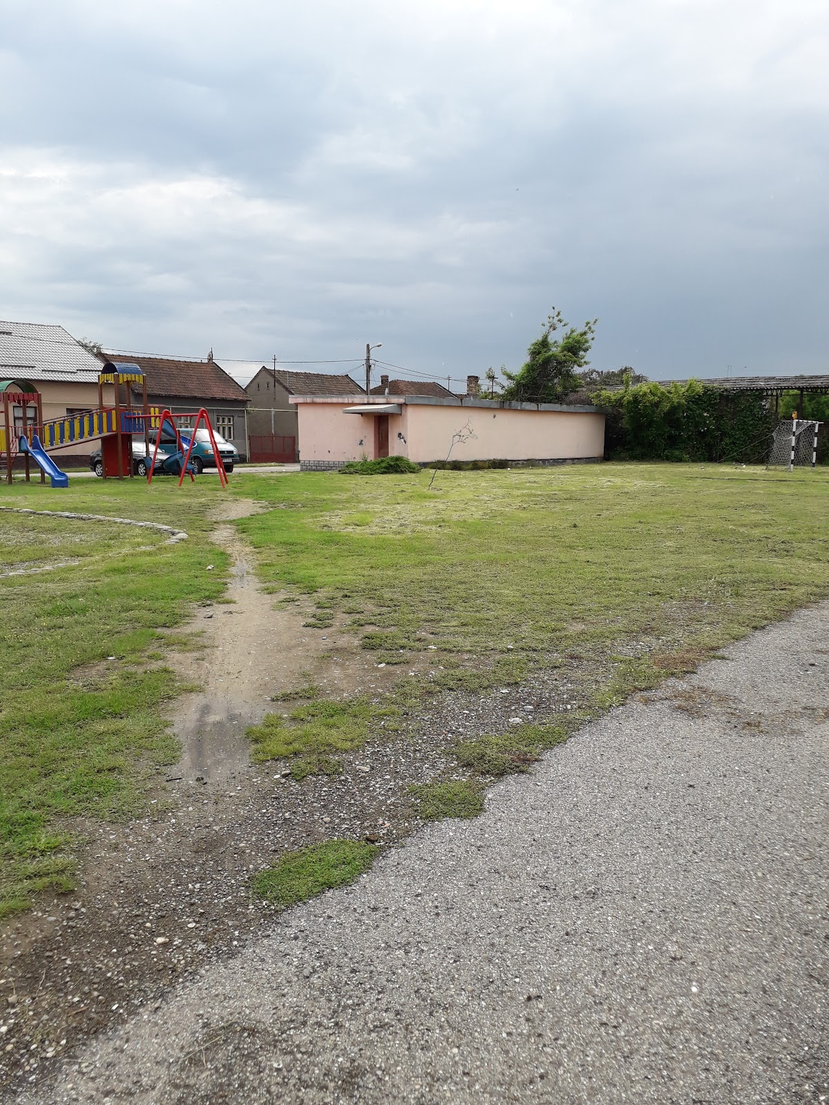 Parc Orașul Vechi Călan - foto 1