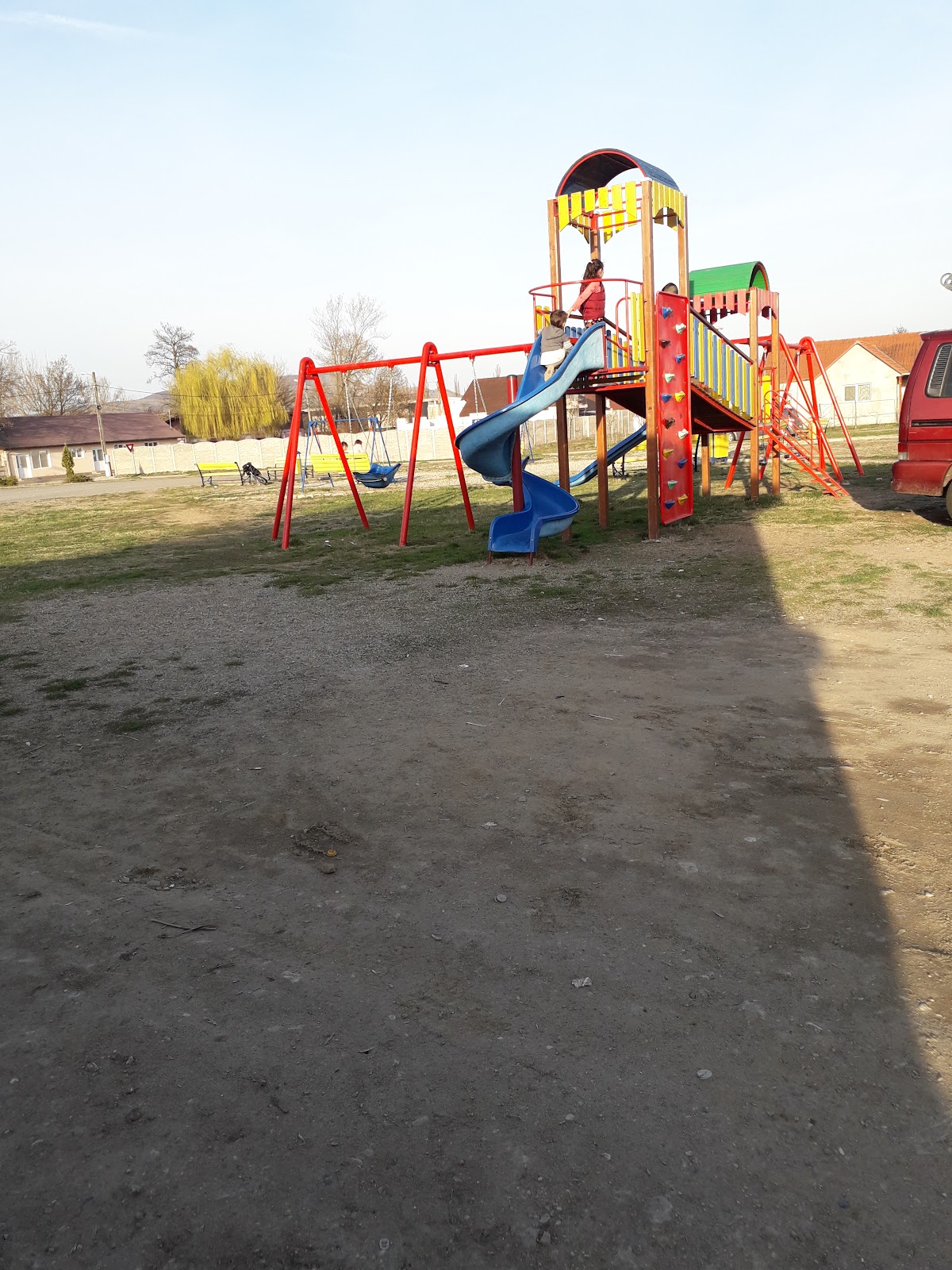 Parc Orașul Vechi Călan - foto 2