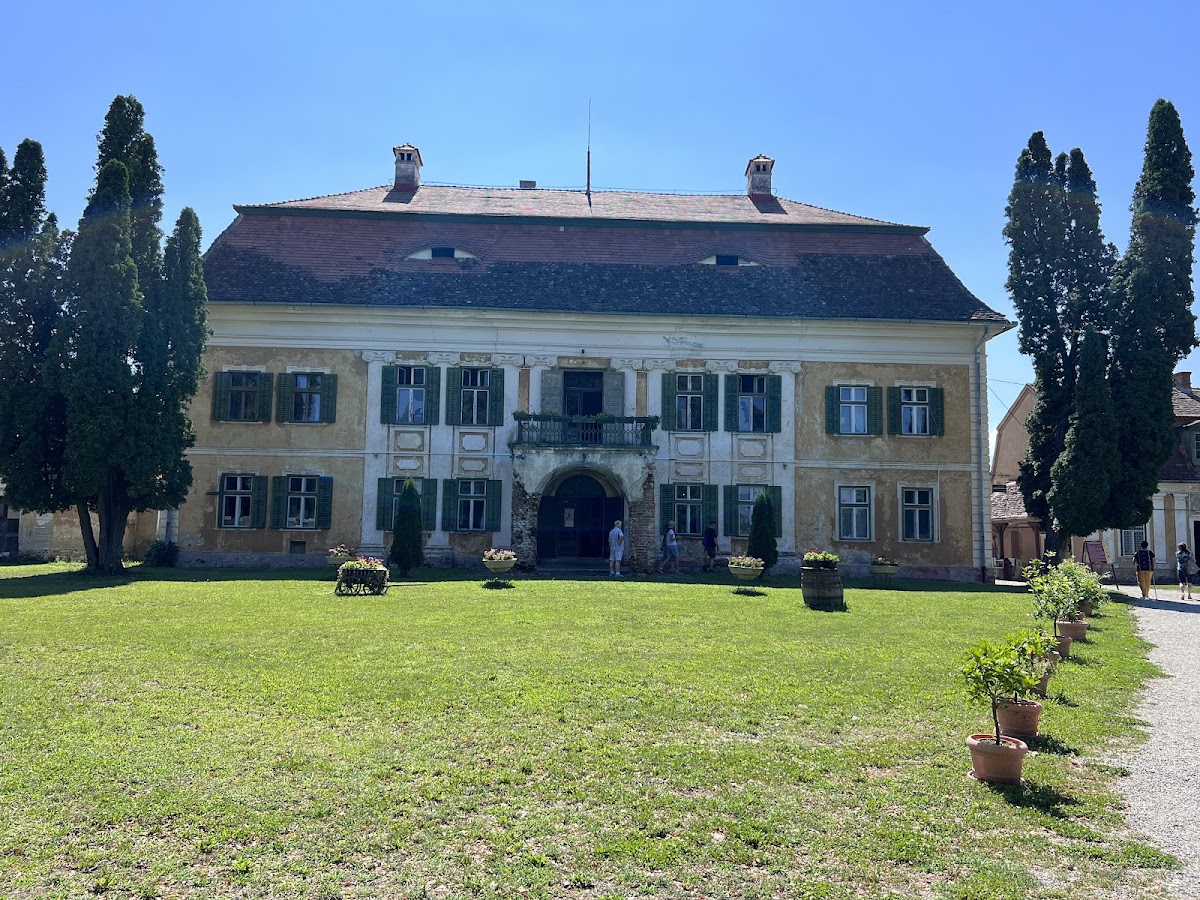 Parcul Brukenthal Avrig - foto 1