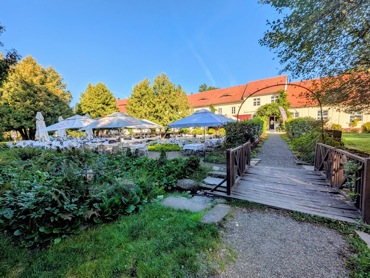 Parcul Brukenthal Avrig - foto 5