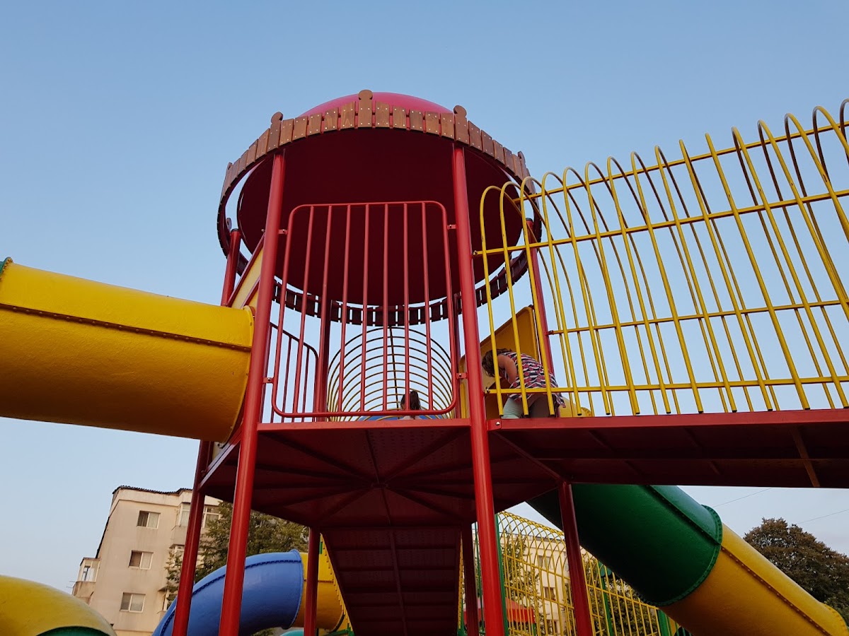 Parcul Bucuria Copiilor - foto 2