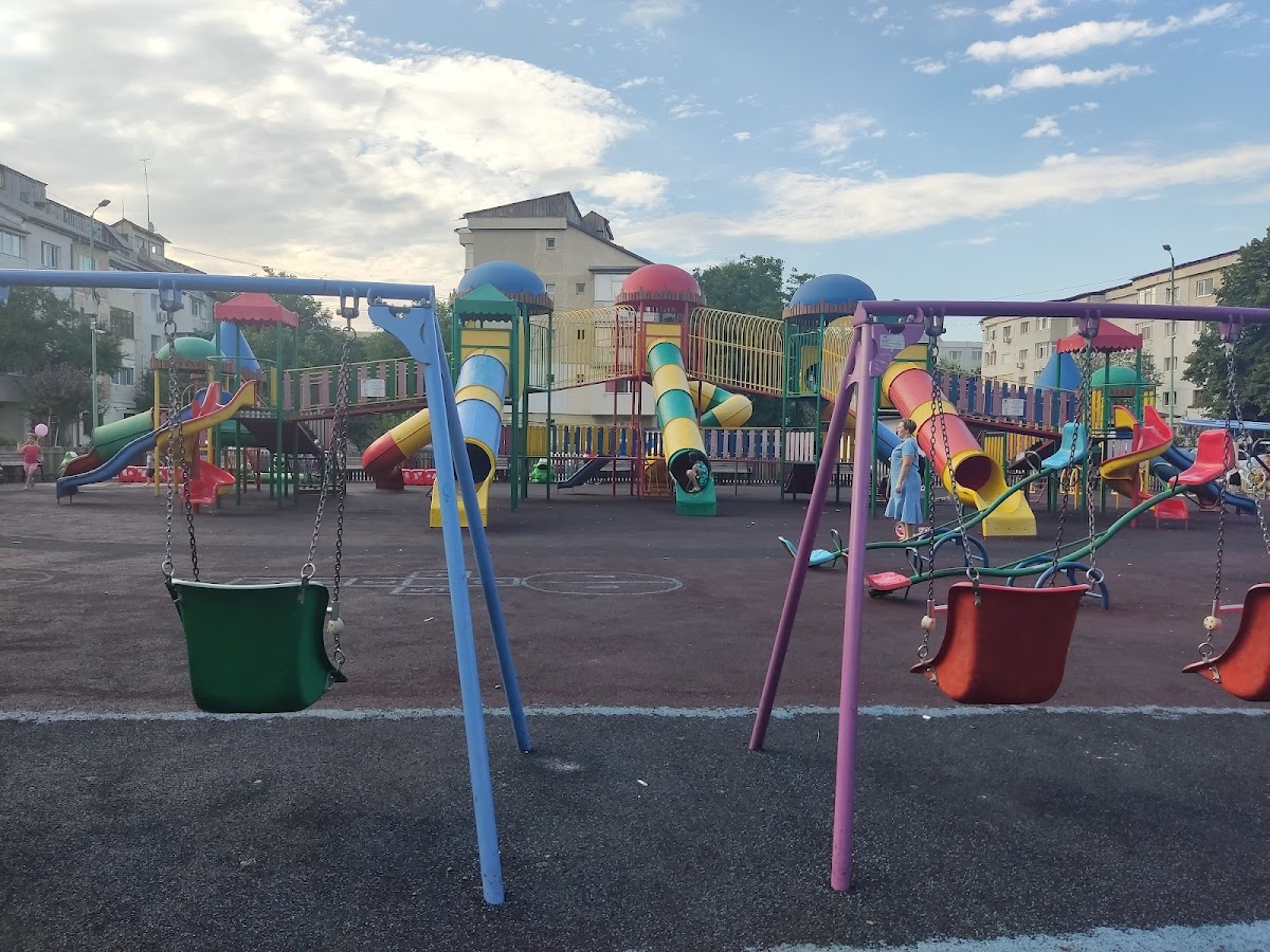Parcul Bucuria Copiilor - foto 3