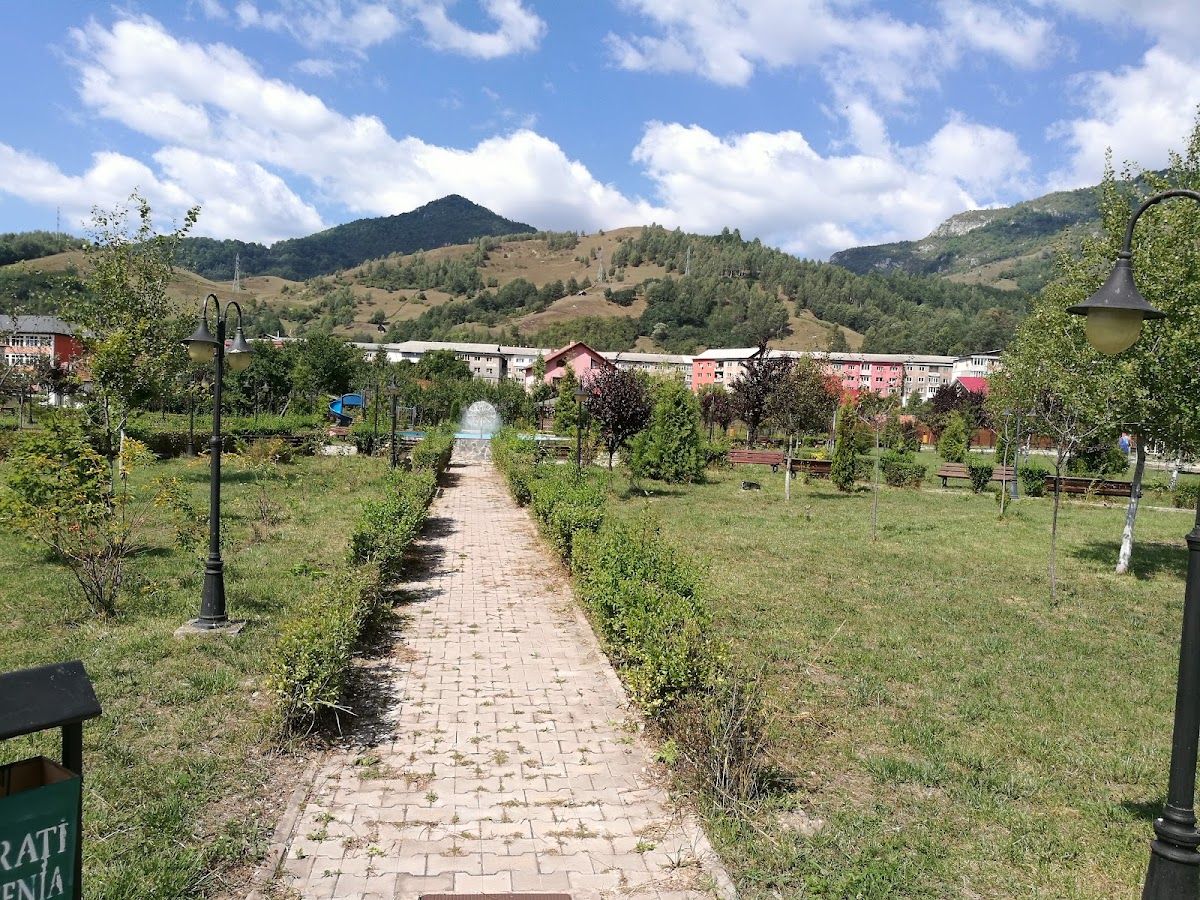 Parcul Central Petrila - foto 1