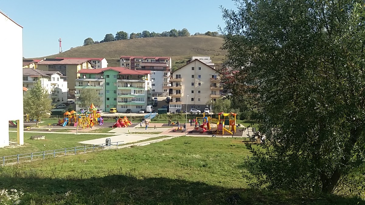Parcul Cetatea Fetei - foto 2