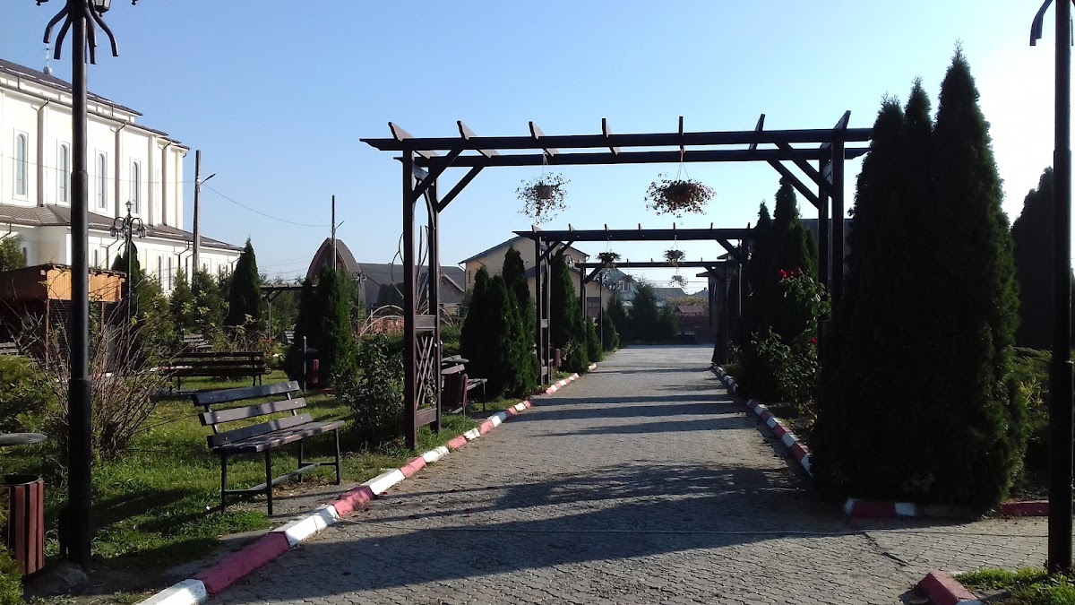 Parcul Comunei Tamaseni - foto 3