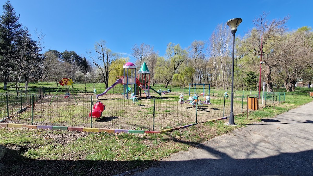 Parcul Copiilor Găești - foto 3