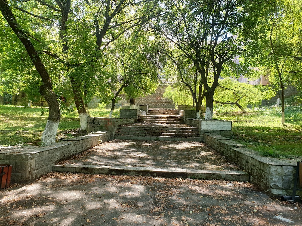 Parcul Corvin - foto 3
