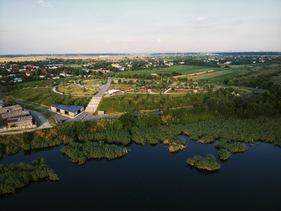 Parcul dintre Flori - foto 2