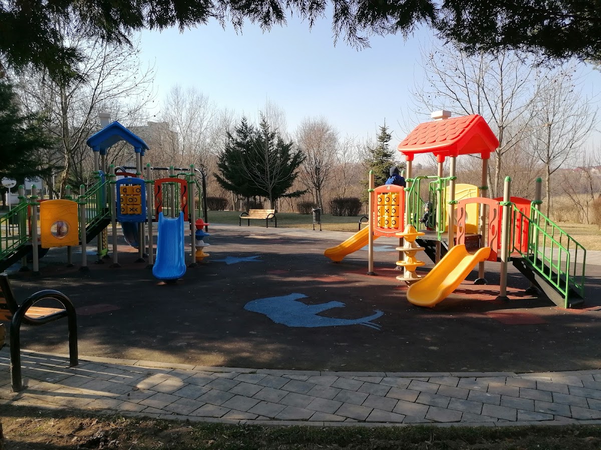 Parcul Ecologic "Dobroeşti" - foto 2