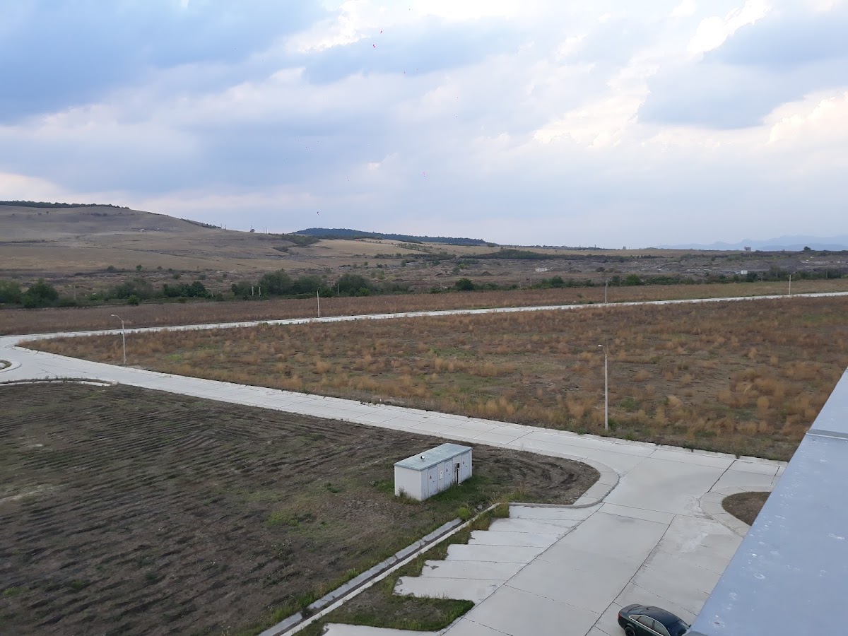 卡兰工业园区 - 管理局 - foto 2