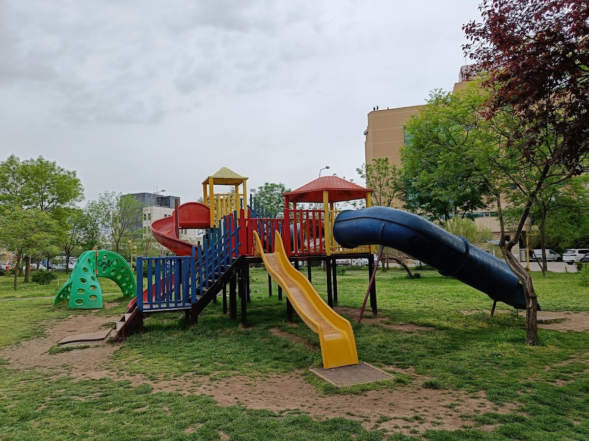 Parcul Personalităților - foto 3
