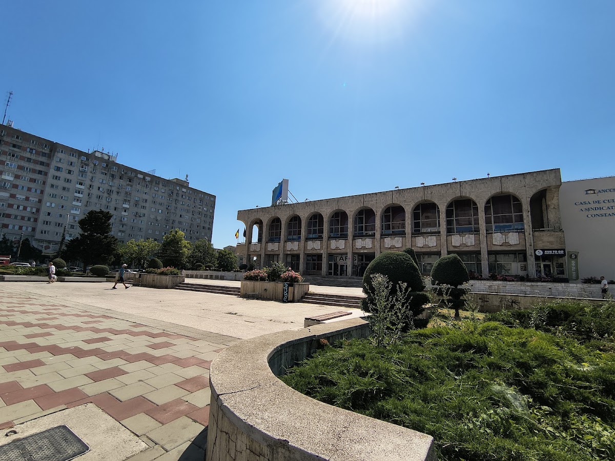 Parcul Regina Maria - Casa de Cultură - foto 5