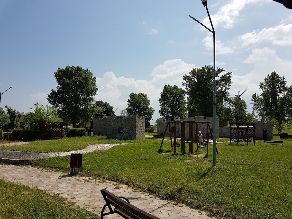 Parque Teiuș - foto 5