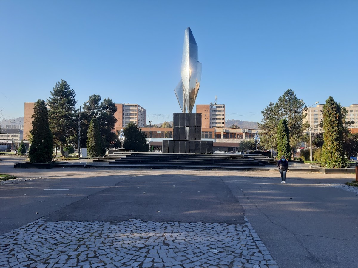 Parque Tricolorului - foto 3