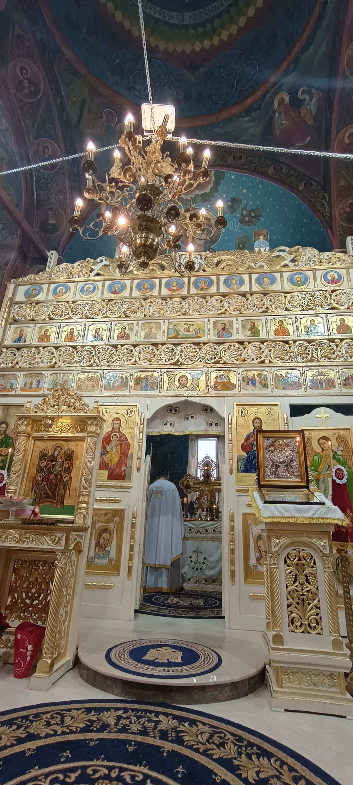 Parohia Izvorul Tămăduirii Domnești - foto 5
