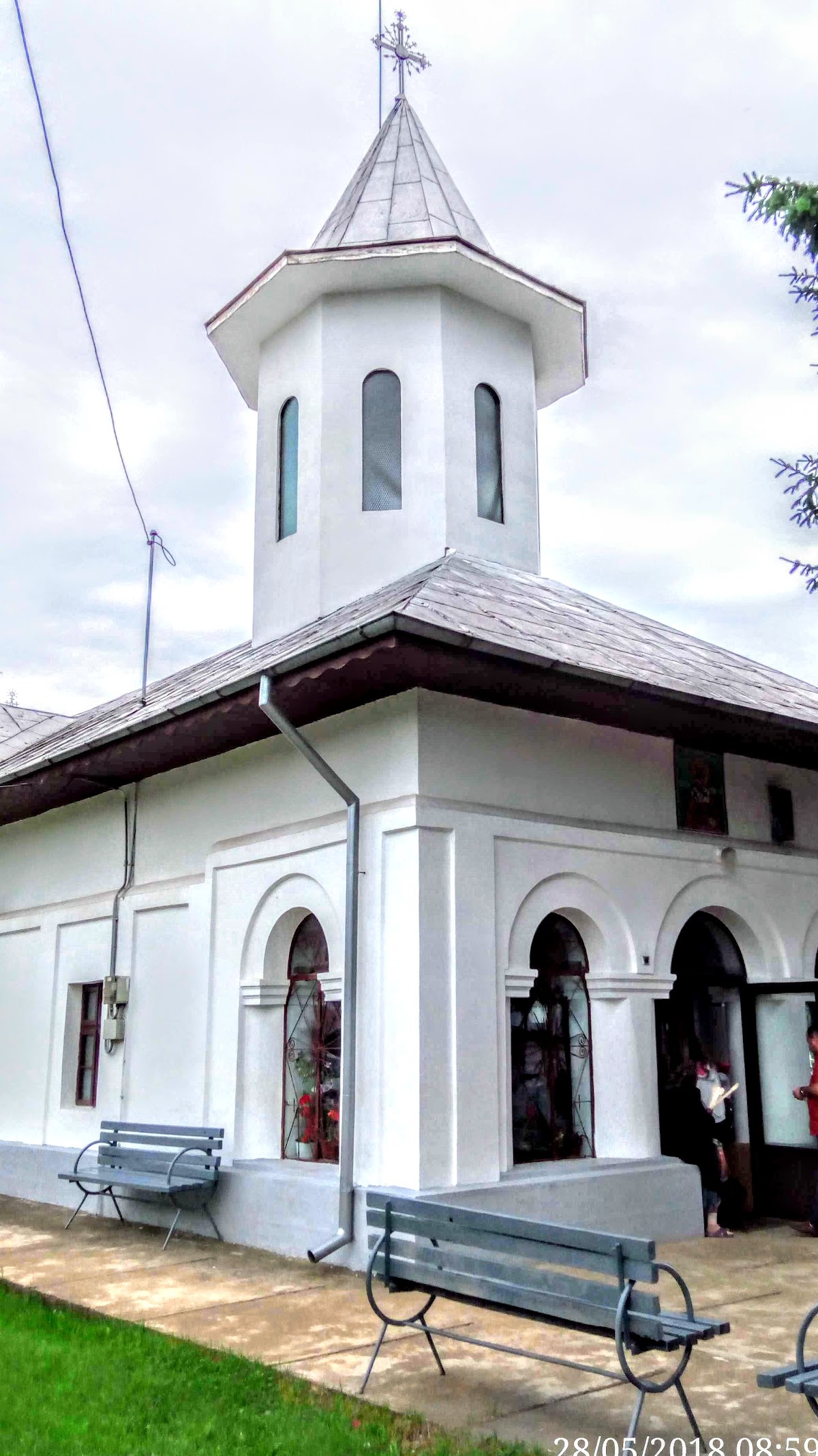 Parohia Liliesti - foto 1