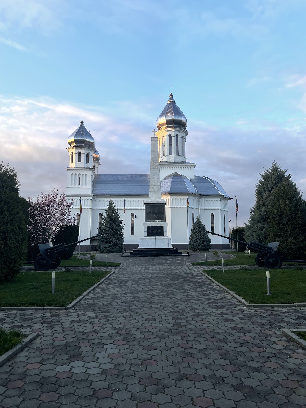 Parroquia Ortodoxa Petrești 1 - foto 2