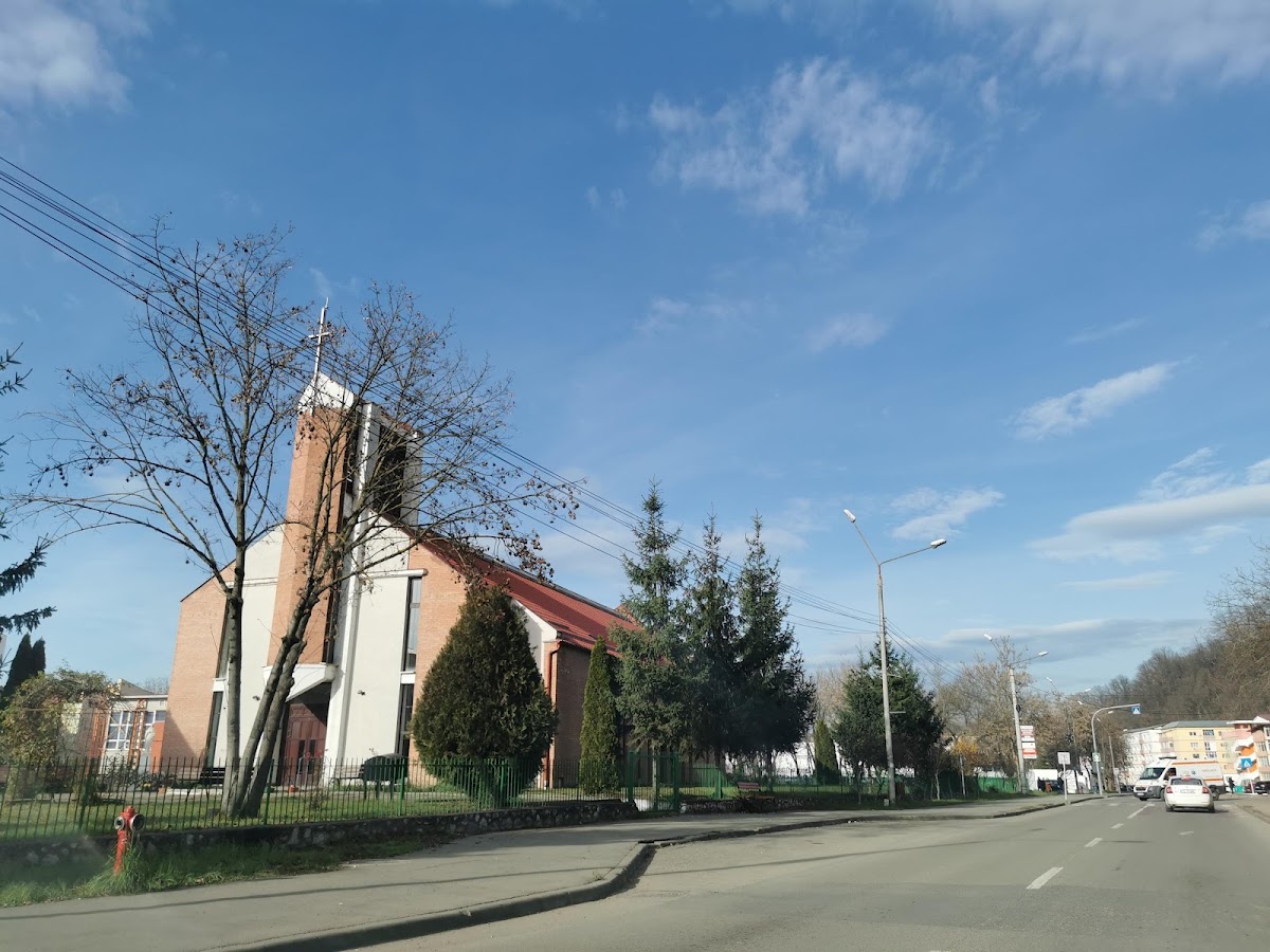 Roman Catholic Parish of the Holy Trinity - foto 3