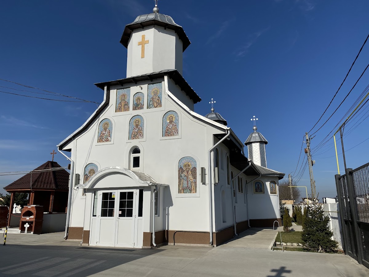 Saints Three Hierarchs Parish - Pantelimon - foto 3