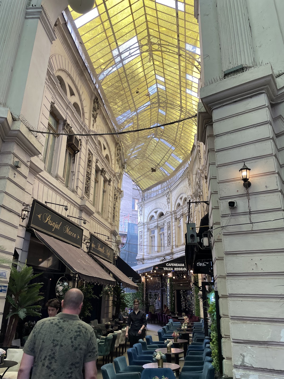 Pasajul Englez - foto 3