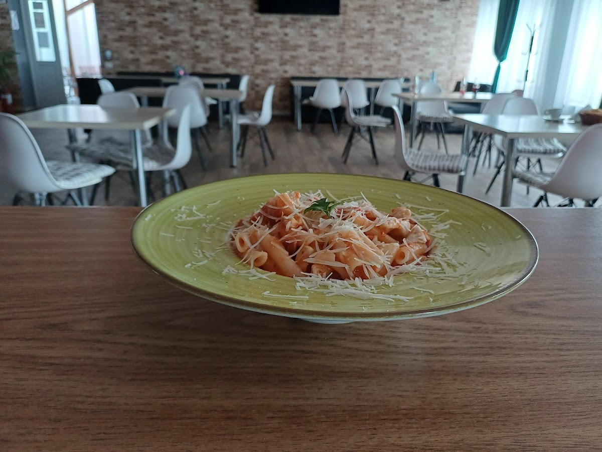 Peacock Zimnicea - foto 5