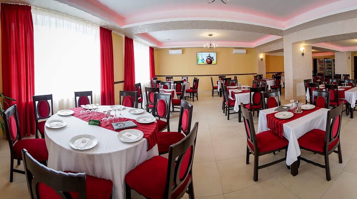 Pensiune 2 Pauni - foto 1