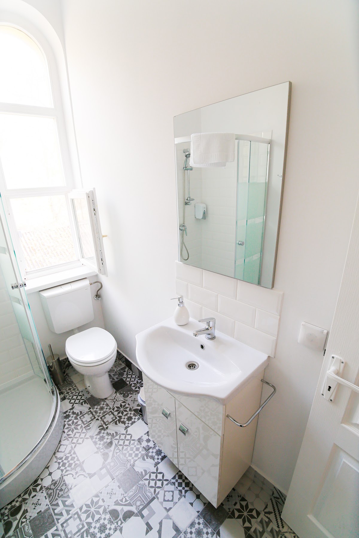 Pensiune Capra Vecinului - foto 3