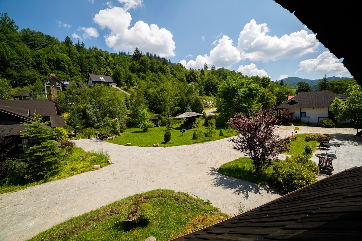 Pensiune-Muzeu Casa Poveste - foto 1