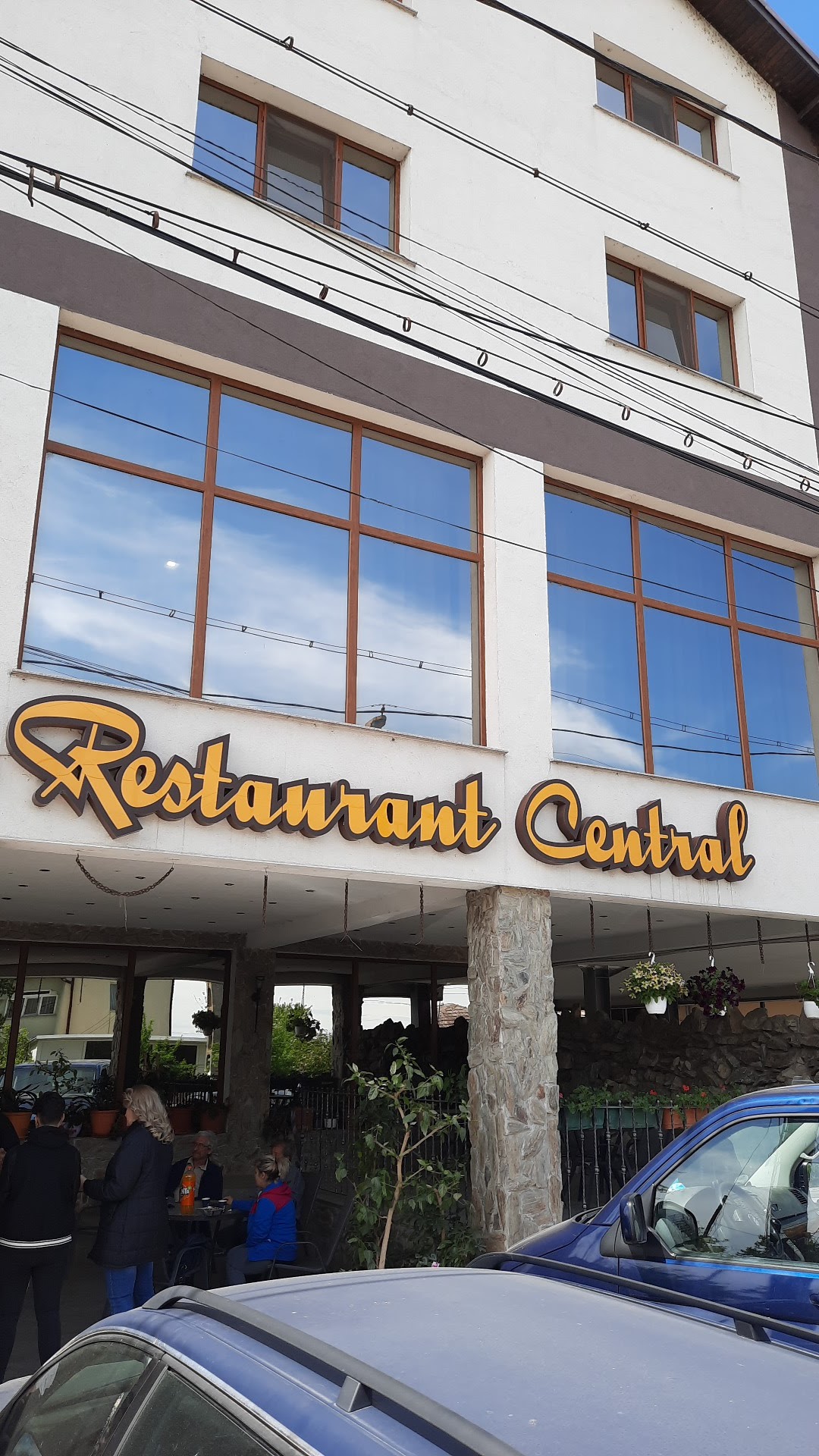 Pensiune Restaurant Central Podari - foto 2