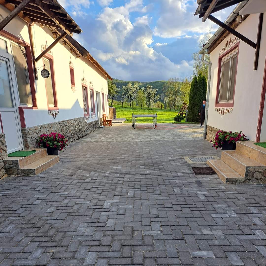 Pension Retreat Belvedere, Vadu Crişului