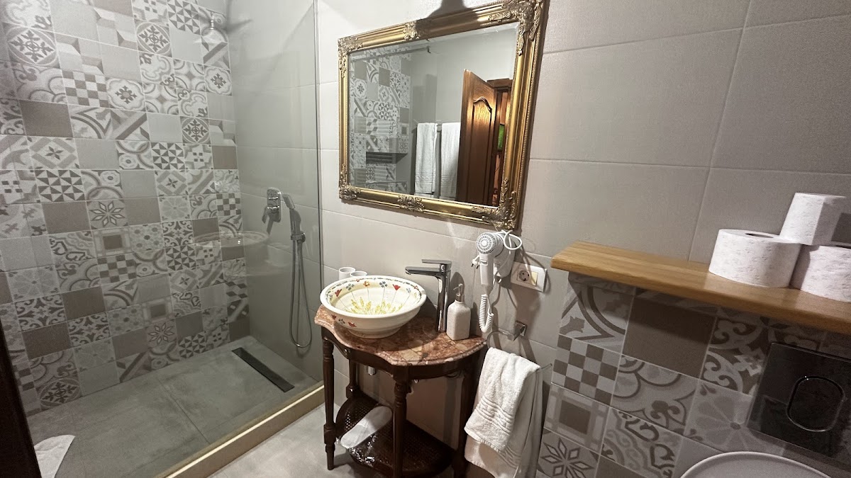 Pensiunea Casa traditiilor - foto 3