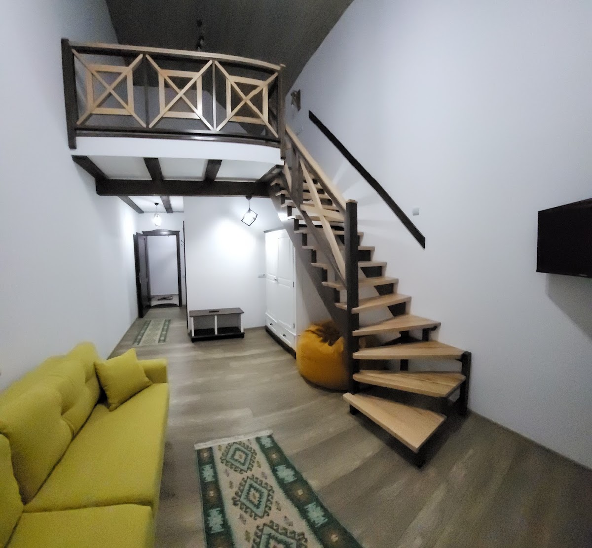 PENSION CASTELANA
