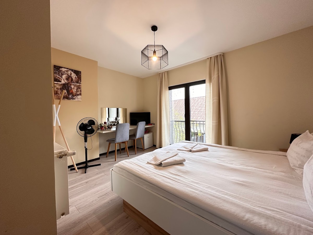 Pensiunea Colev - foto 2