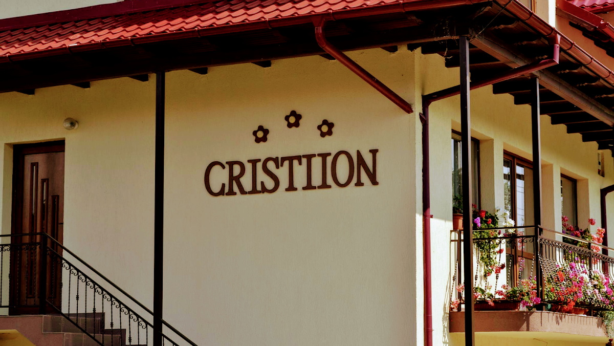 Pensiunea Cristiion