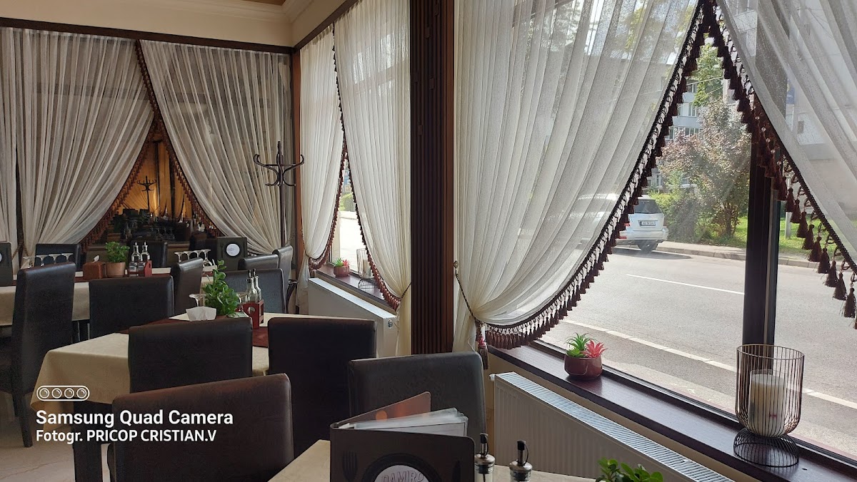 Pensiunea Damiro - foto 1