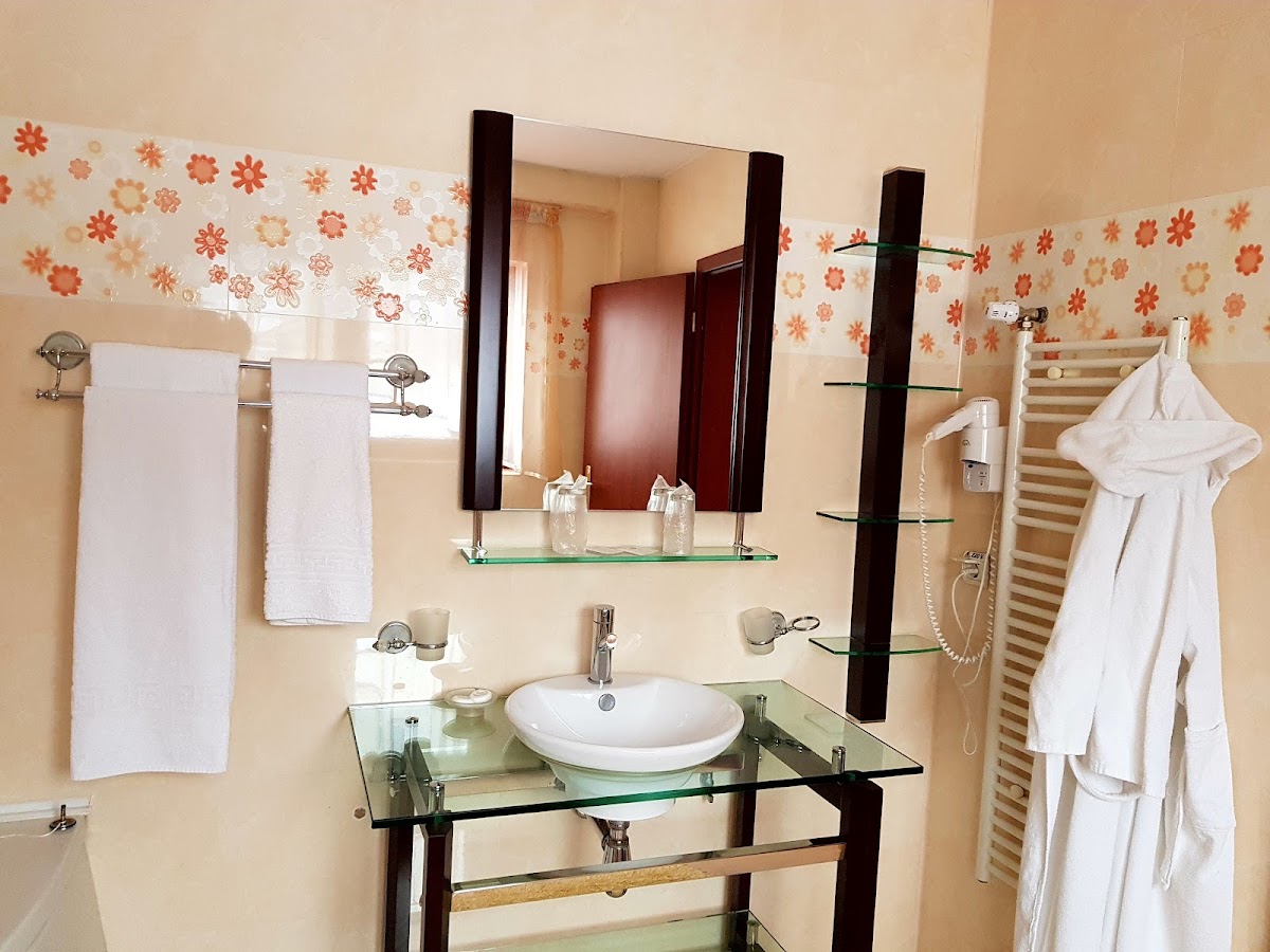 Pensiunea First Class - foto 4