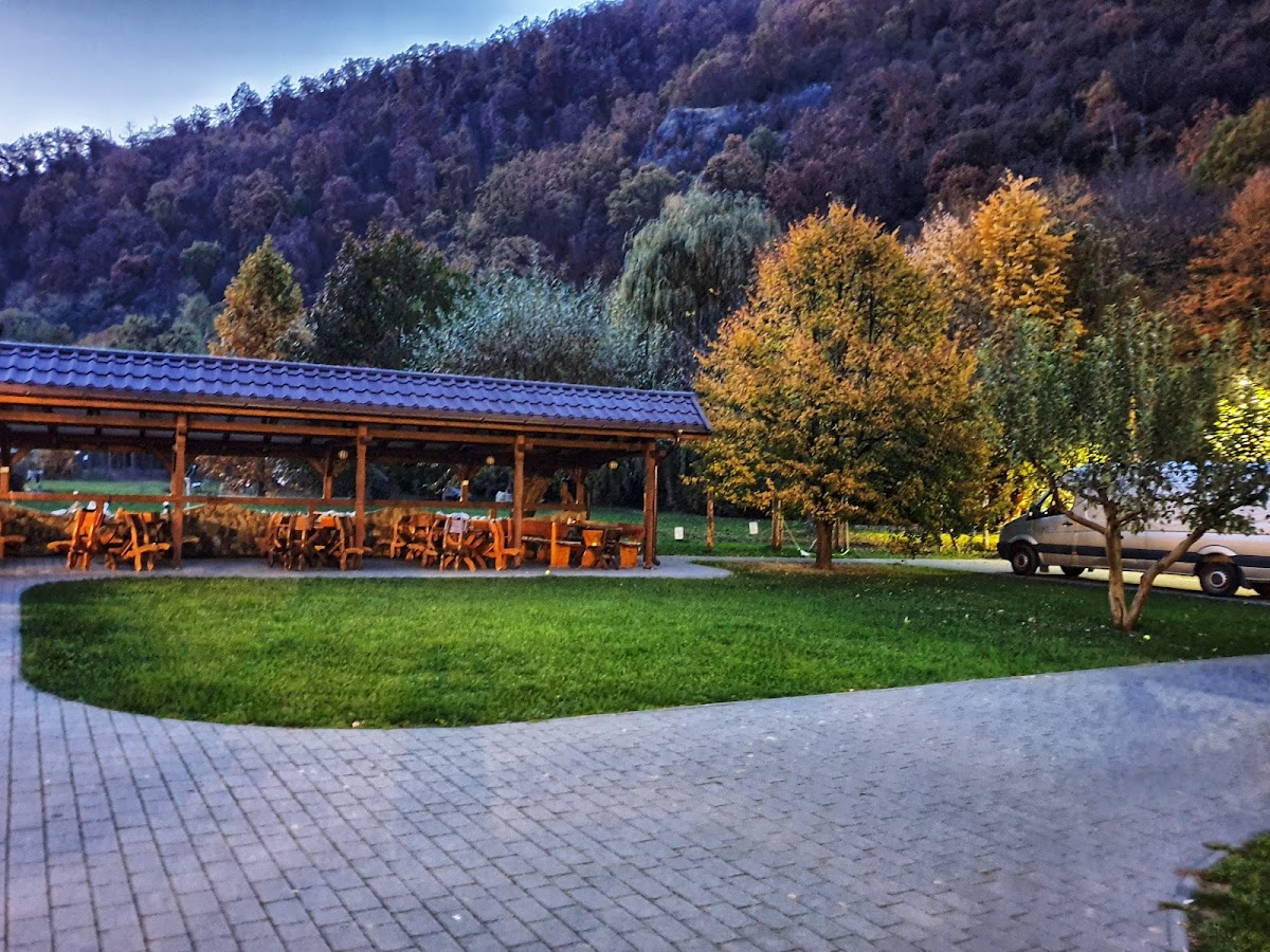 Pensiunea Floare de Colț