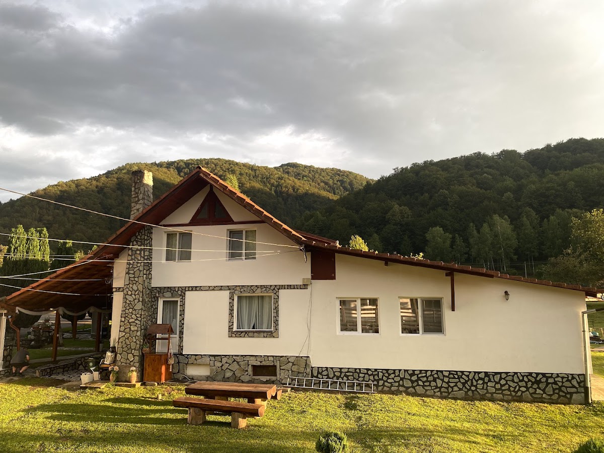 Pensiunea Florina “Casa departe de casă”
