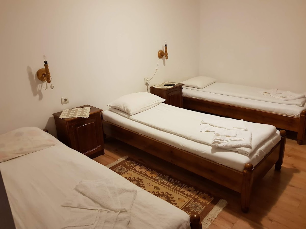 Pensiunea Frumoasei - foto 2