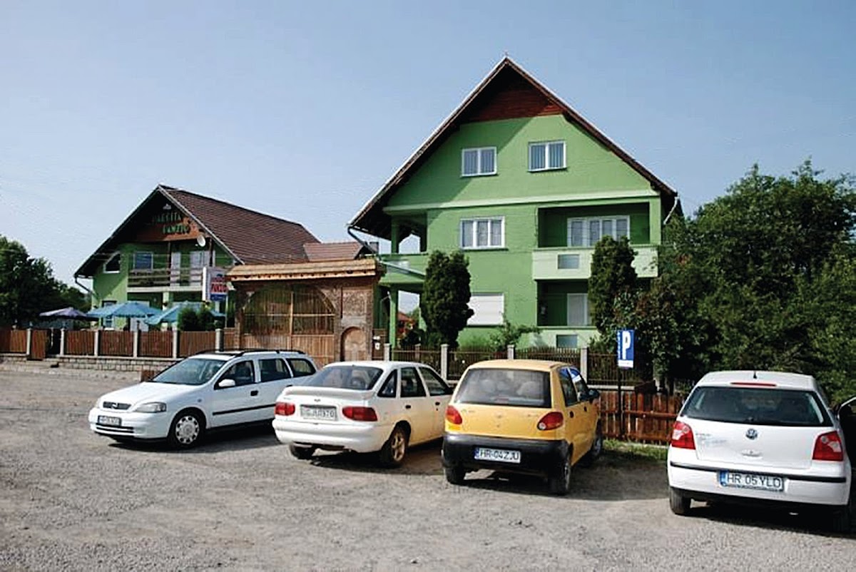 Pensiunea Harghita - foto 1