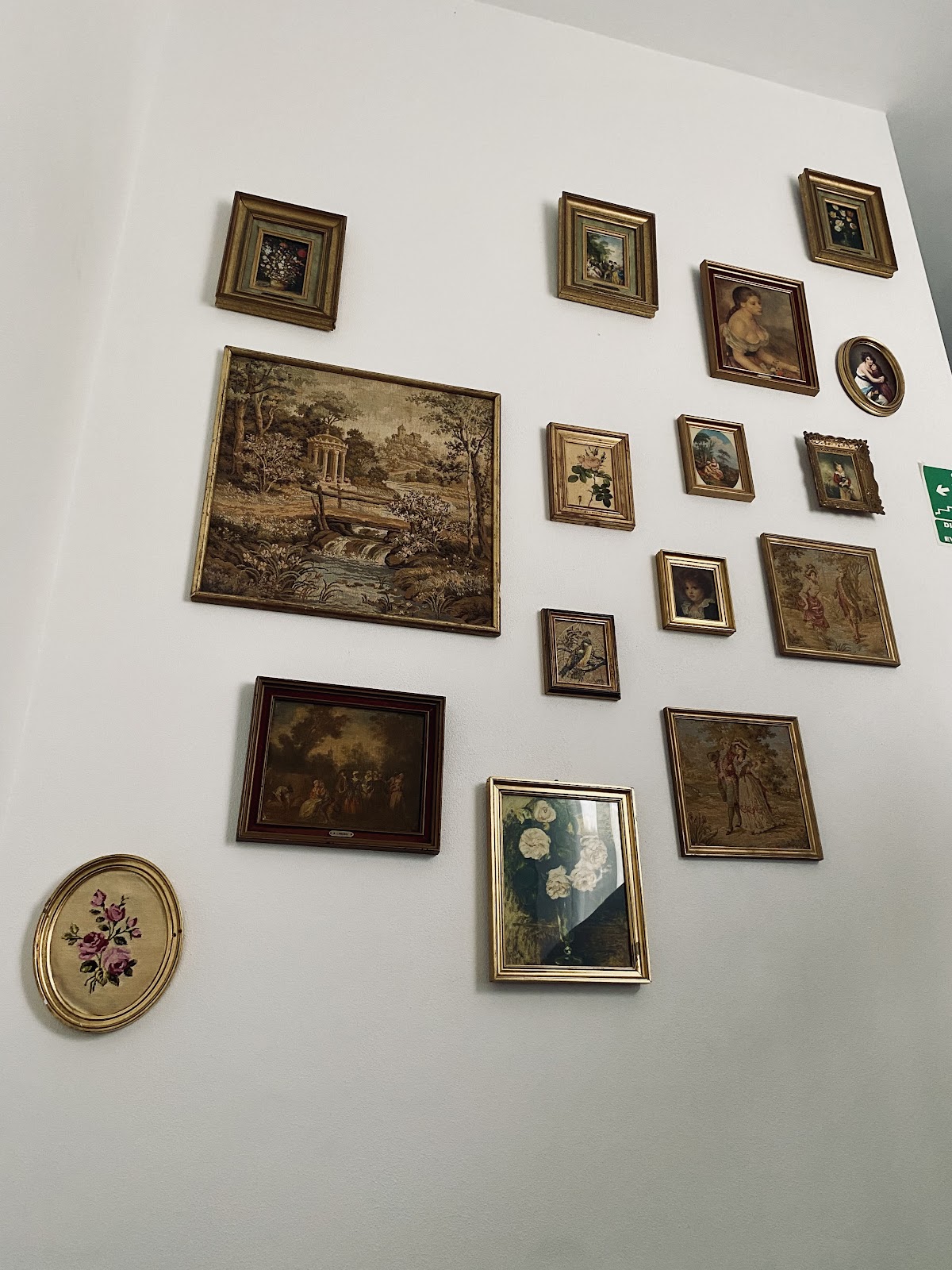 Pensiunea Iris - foto 4