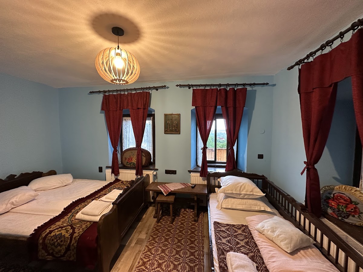 Pensiunea Iulia - foto 2